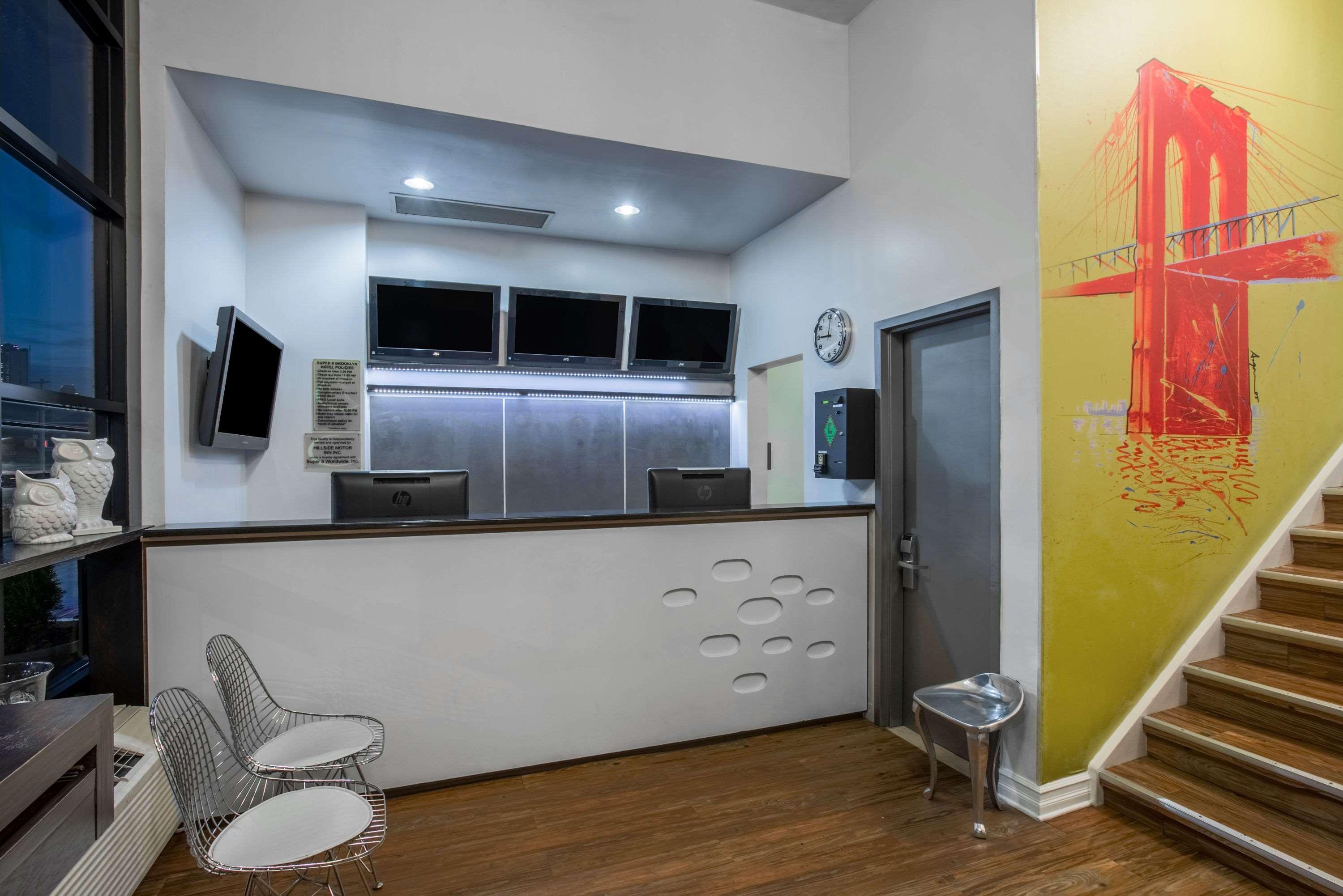 Super 8 By Wyndham Brooklyn / Park Slope Hotel Нью-Йорк Екстер'єр фото